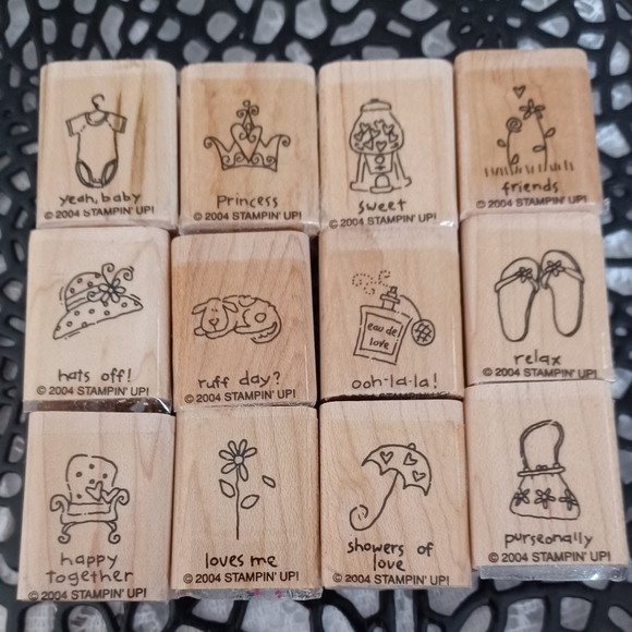 VINTAGE RETIRED 2004 STAMPIN' UP! SET OF 12 A LITTLE LOVE RUBBER MOUNTED STAMPS - Picture 1 of 4